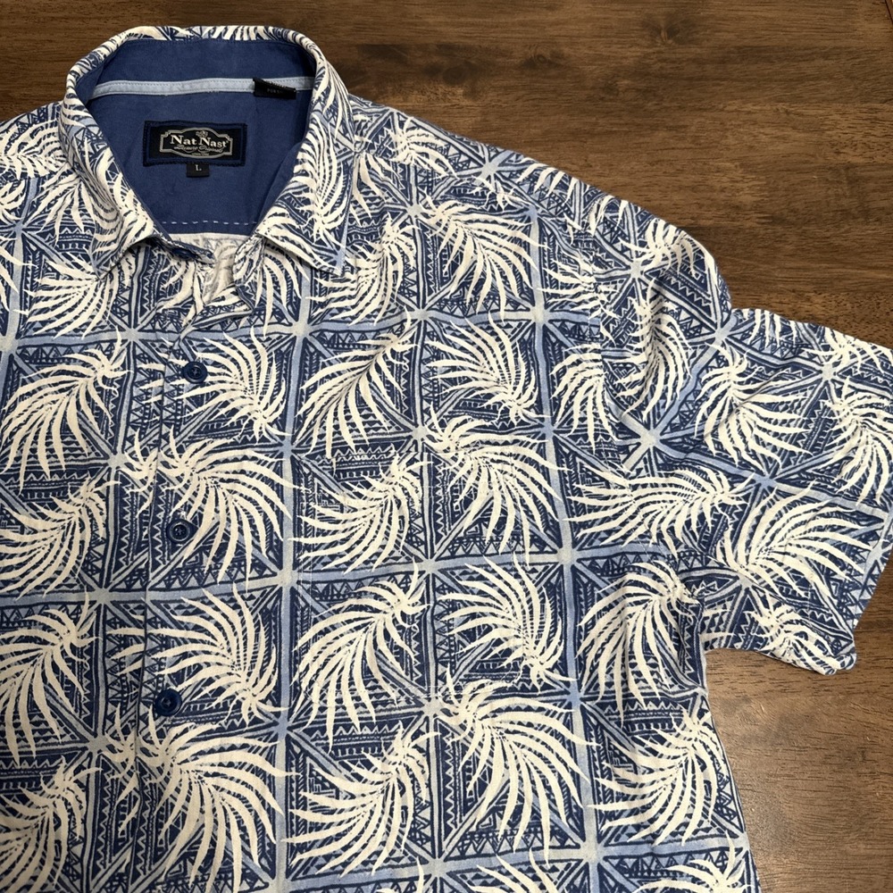 Nat Nast Shirt Mens Large Tan Silk Blend Camp Button Up Down Blue & White